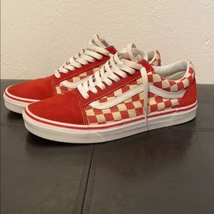 Sz 8 Red Checkered Vans